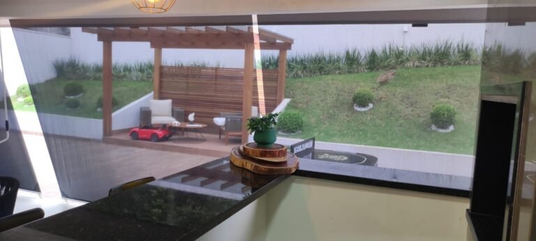 Cortina Tela solar fechamento vertical 2WhatsApp Image 2025-11-24 at 19.54.10 (1)