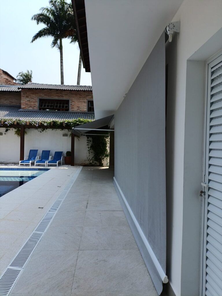 Toldo Cortina Tela solar cinzaWhatsApp Image 2025-11-24 at 19.51.43 (1)