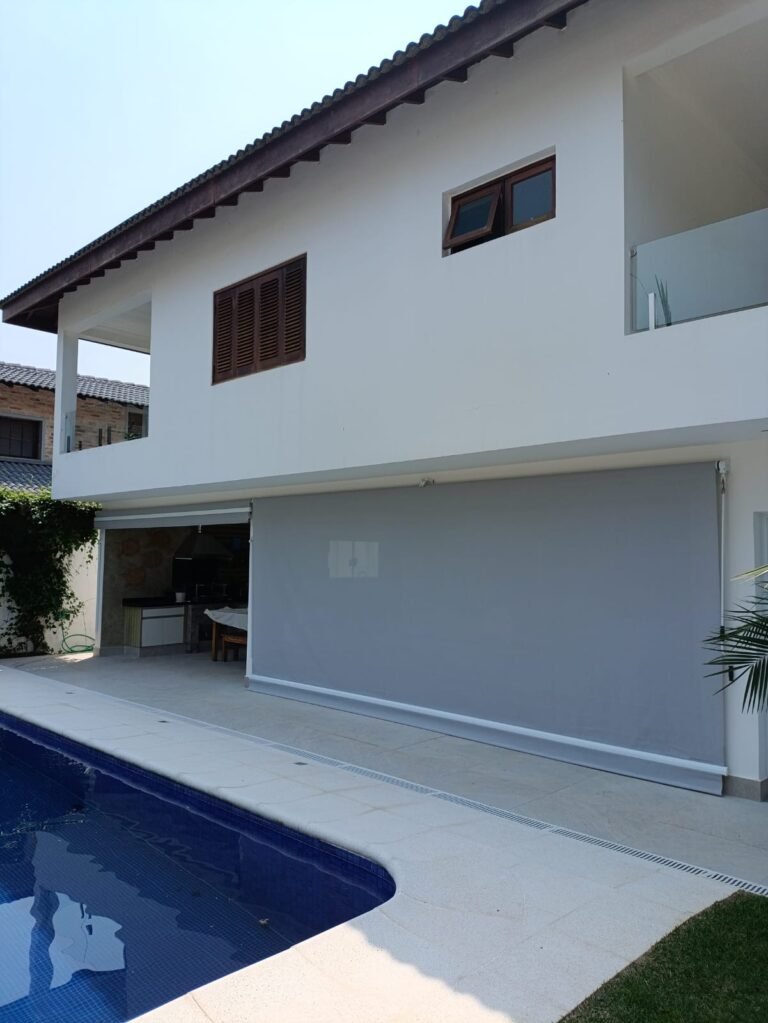 Toldo Cortina Tela solar cinzaWhatsApp Image 2025-11-24 at 19.51.44