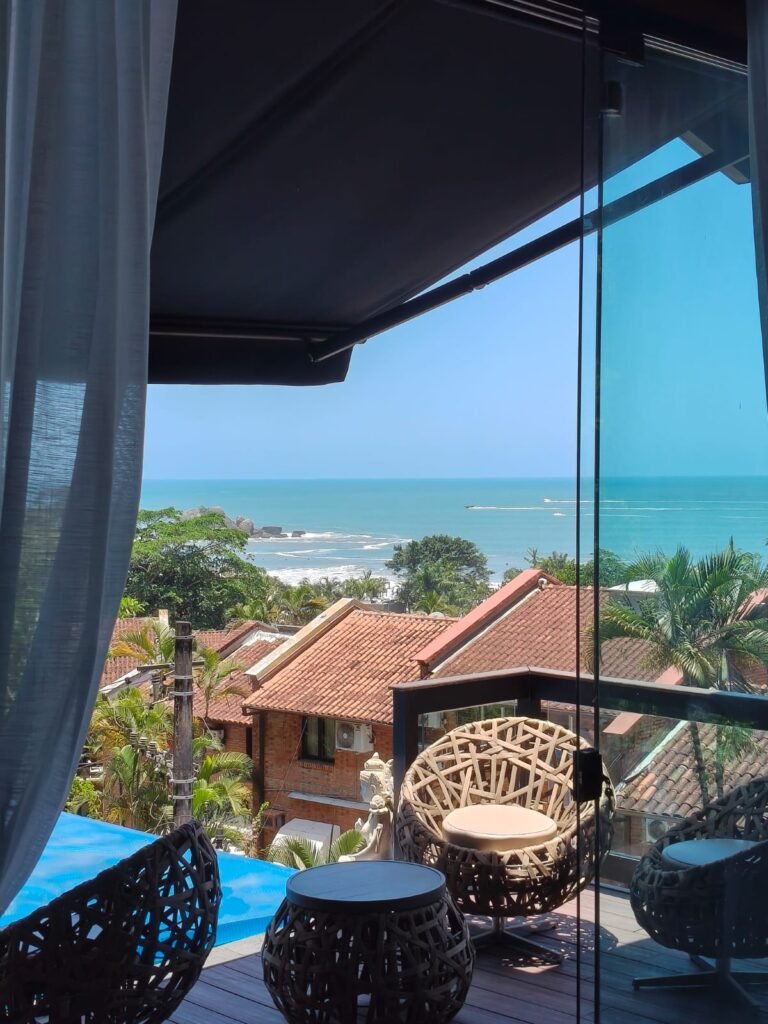 Toldo com braços articulado 2WhatsApp Image 2025-11-24 at 20.00.40