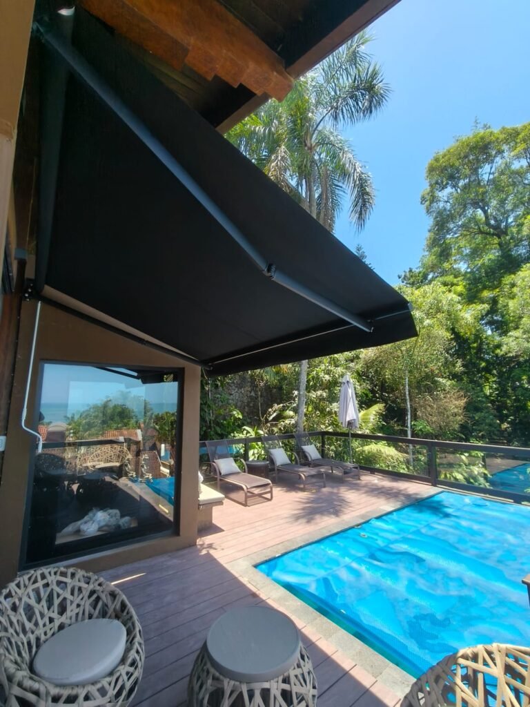 Toldo com braços articulado 2WhatsApp Image 2025-11-24 at 20.00.51