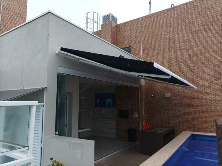 Toldo com braços articulado 8WhatsApp Image 2025-11-24 at 20.04.30 (1)