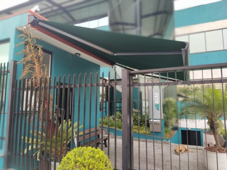 Toldo com braços articulado 9WhatsApp Image 2025-11-24 at 20.04.59