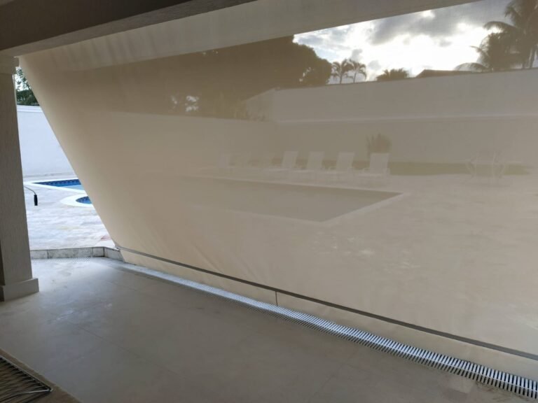 Toldo cortina Tela solar fechamento verticalWhatsApp Image 2025-11-24 at 19.56.30