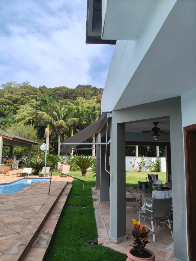 Toldo cortina com braço removívelWhatsApp Image 2025-11-24 at 19.47.06